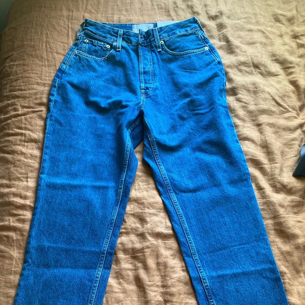 The Curvy 90s cheeky straight jean by Everlane